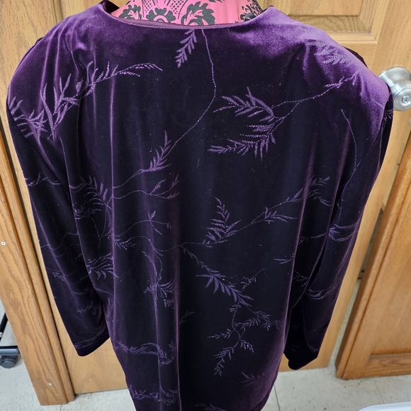 R&M RICHARDS SIZE 2X WOMAN'S TOP - Picture 2 of 2